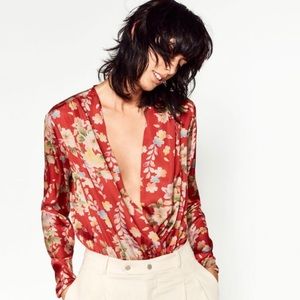 Zara floral bodysuit - HARD TO FIND❣️